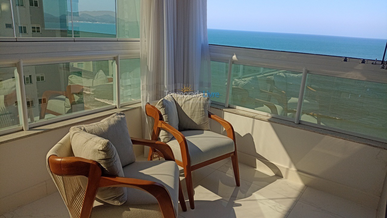 Apartamento para aluguel de temporada em Itapema (Meia Praia)