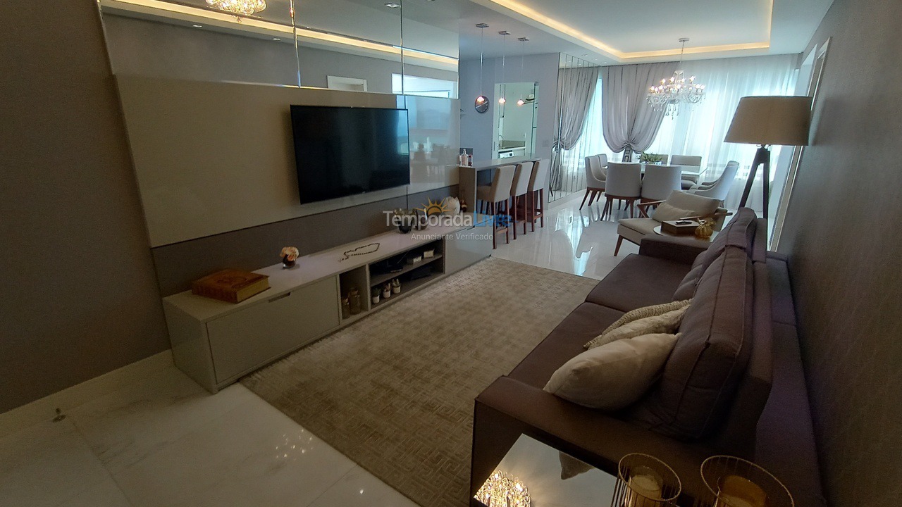 Apartamento para aluguel de temporada em Itapema (Meia Praia)