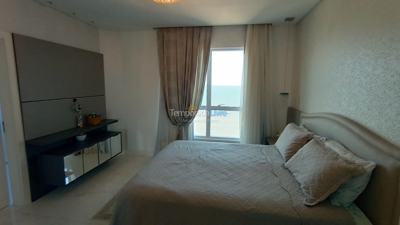 Apartamento para aluguel de temporada em Itapema (Meia Praia)