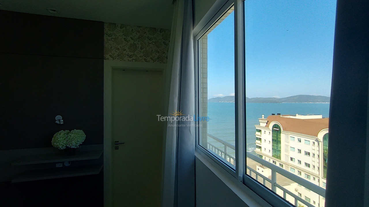 Apartamento para aluguel de temporada em Itapema (Meia Praia)