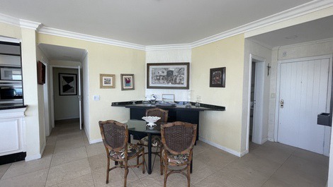 Ático 4 habitaciones con vista al mar.