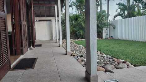 Casa confortable 3 habitaciones con piscina a 300 metros de la playa