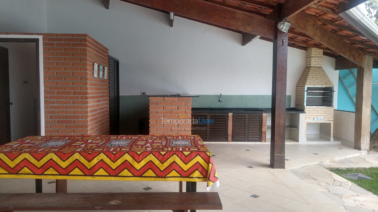 Casa para aluguel de temporada em Bertioga (Condominio Morada da Praia)