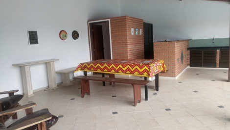 CASA NA PRAIA:PISCINA, CHURRASQ.INTERNET, WI-FI, AR-COND