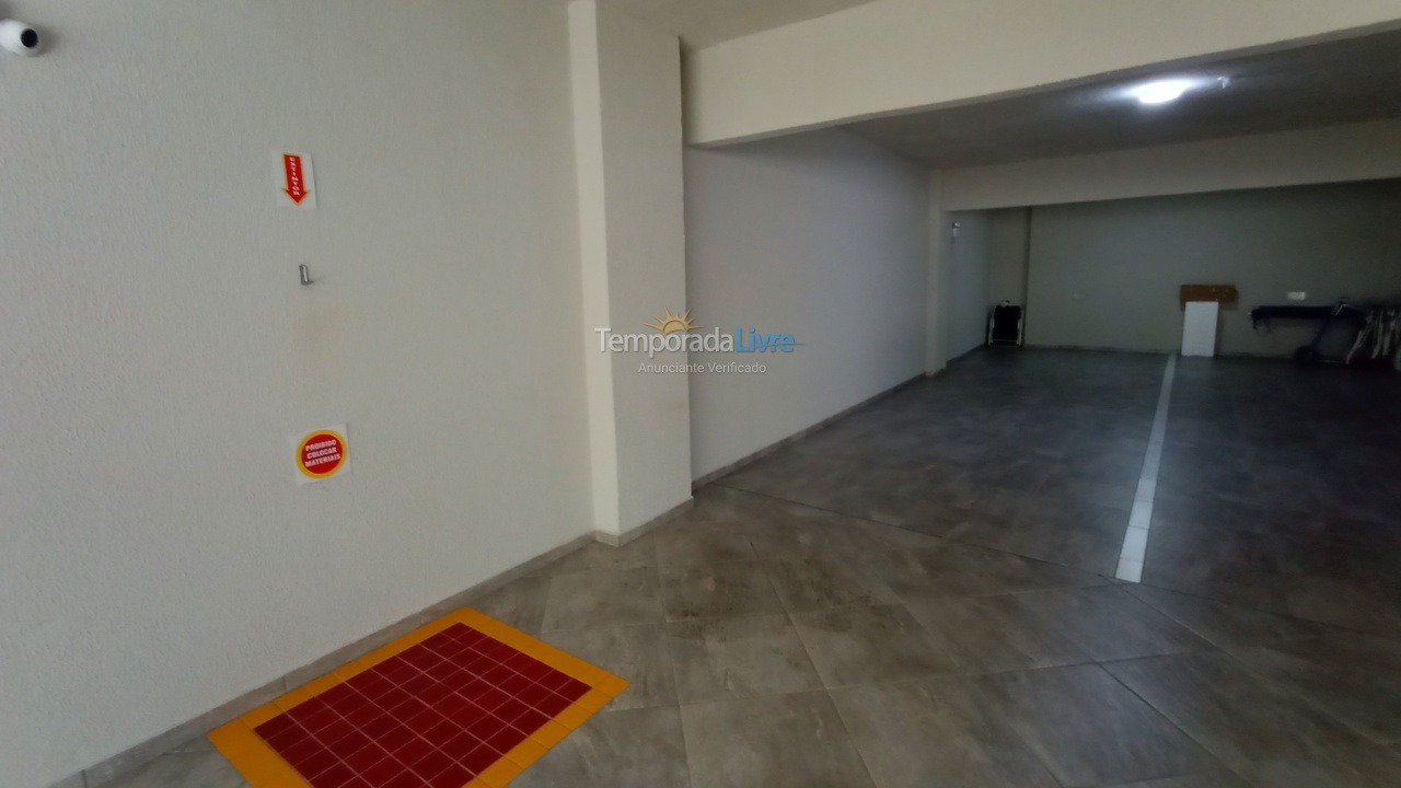 Apartamento para aluguel de temporada em Itapema (Meia Praia)