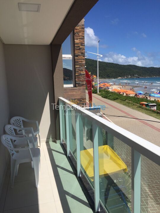 Apartment for vacation rental in Bombinhas (Praia de Bombas)