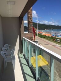 SEASIDE APARTMENT IN BOMBS.