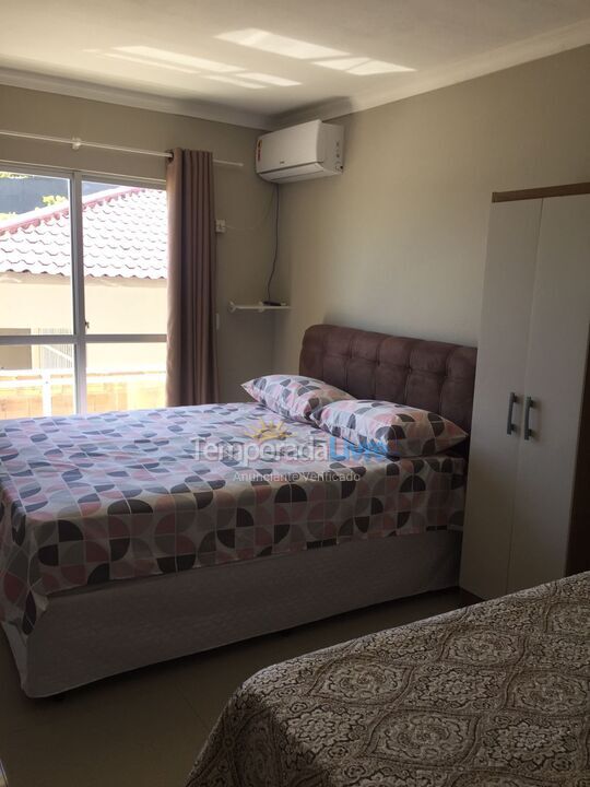 Apartment for vacation rental in Bombinhas (Praia de Bombas)