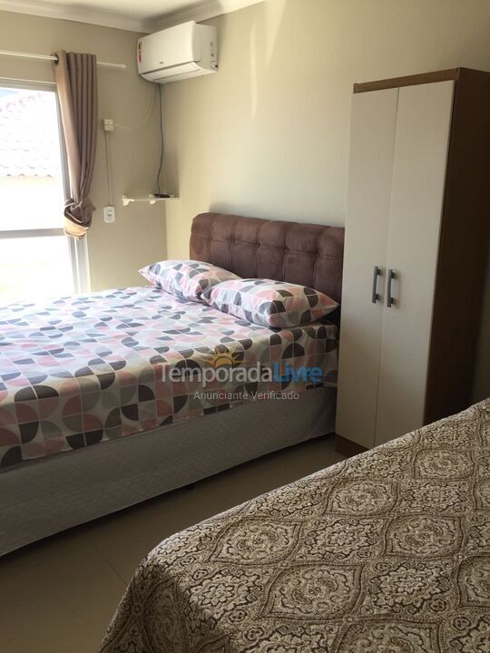 Apartment for vacation rental in Bombinhas (Praia de Bombas)