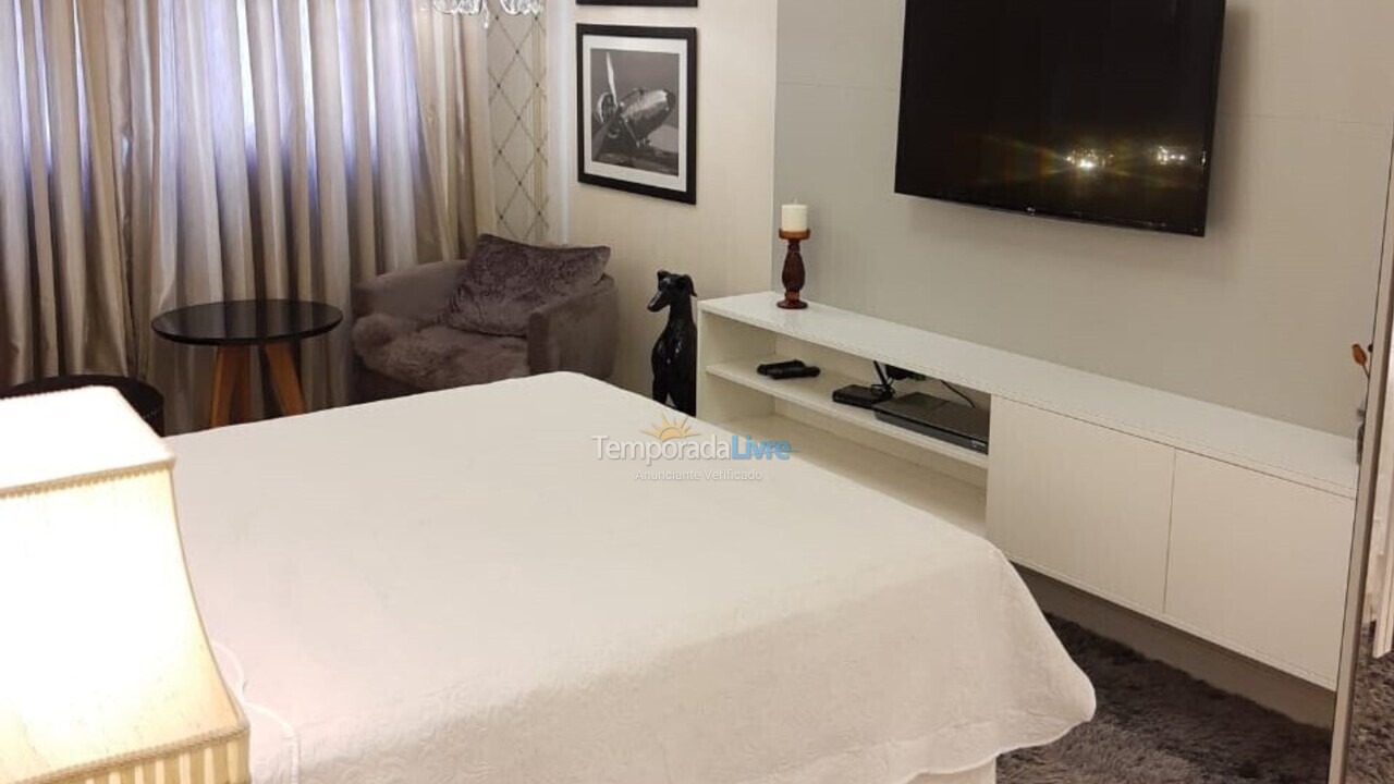 Apartment for vacation rental in Itapema (Meia Praia)