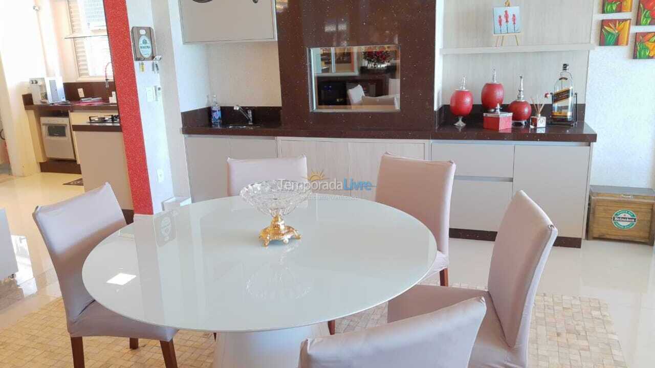 Apartment for vacation rental in Itapema (Meia Praia)