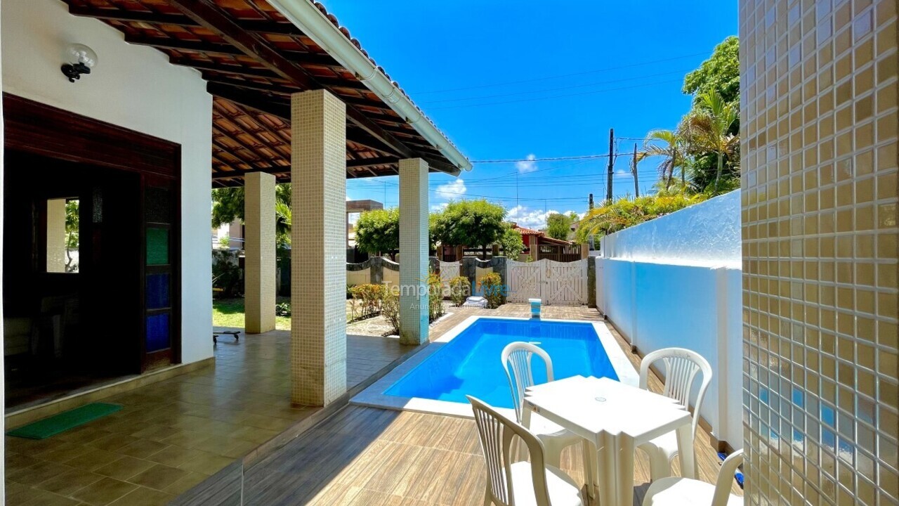Casa para aluguel de temporada em Camaçari (Praia de Guarajuba)