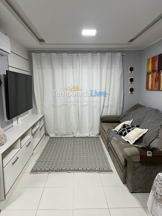 Apartamento para aluguel de temporada em Arraial do Cabo (Prainha)