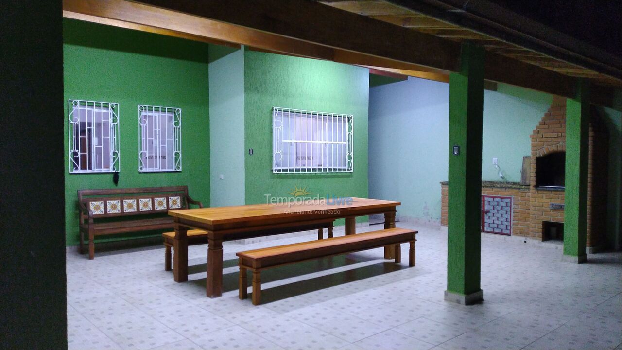 Casa para aluguel de temporada em Bertioga (Boraceia)