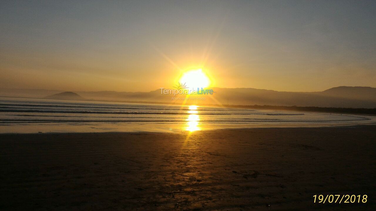 Casa para aluguel de temporada em Bertioga (Boraceia)