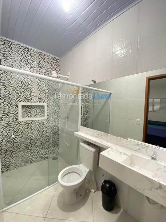 Casa para alquiler de vacaciones em Ubatuba (Bairro Rio Escuro)