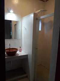 Cabina completa para 2 personas, aire acondicionado. Entre las playas de Pitinga y Taipe