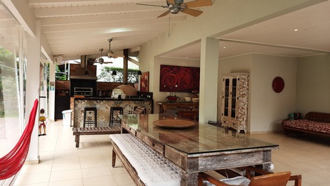 Complete Townhouse in Condo. Closed Maresias