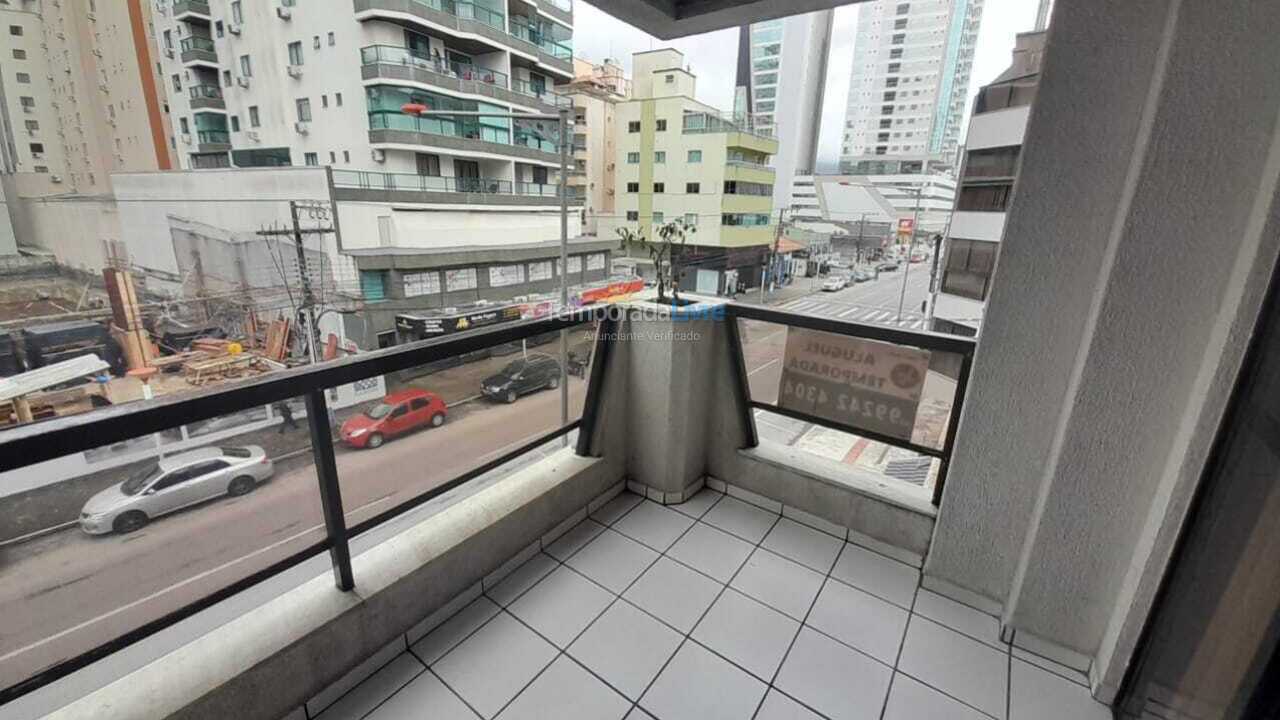 Apartamento para aluguel de temporada em Itapema (Meia Praia)