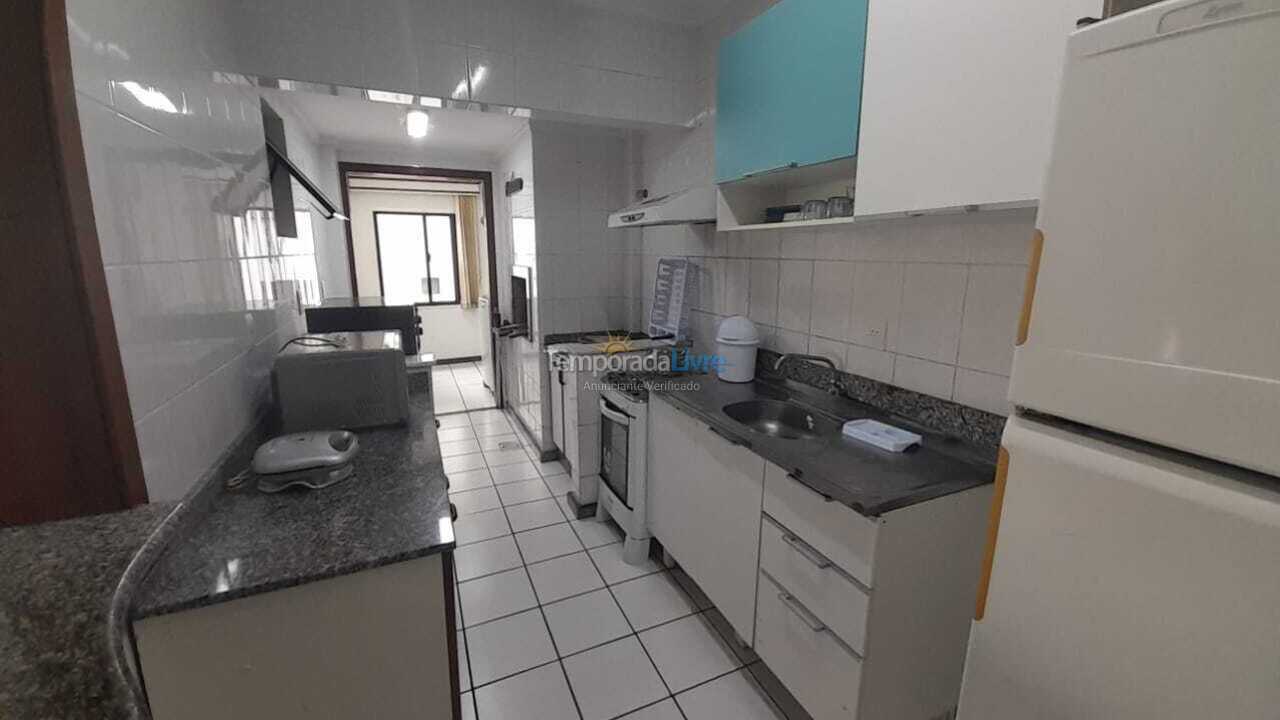 Apartamento para aluguel de temporada em Itapema (Meia Praia)