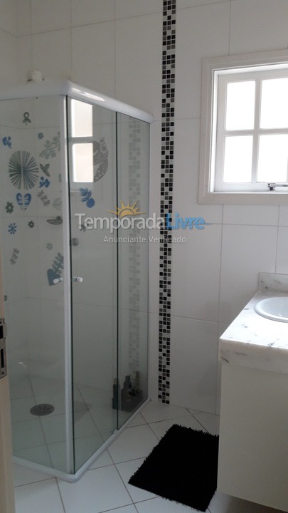 Casa para aluguel de temporada em Peruíbe (Belmira Novaes Ruinas)