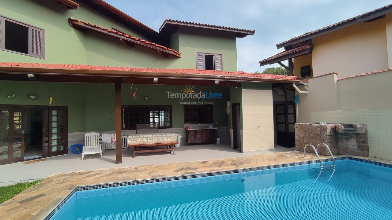 House for vacation rental in Bertioga (Praia de Guaratuba)