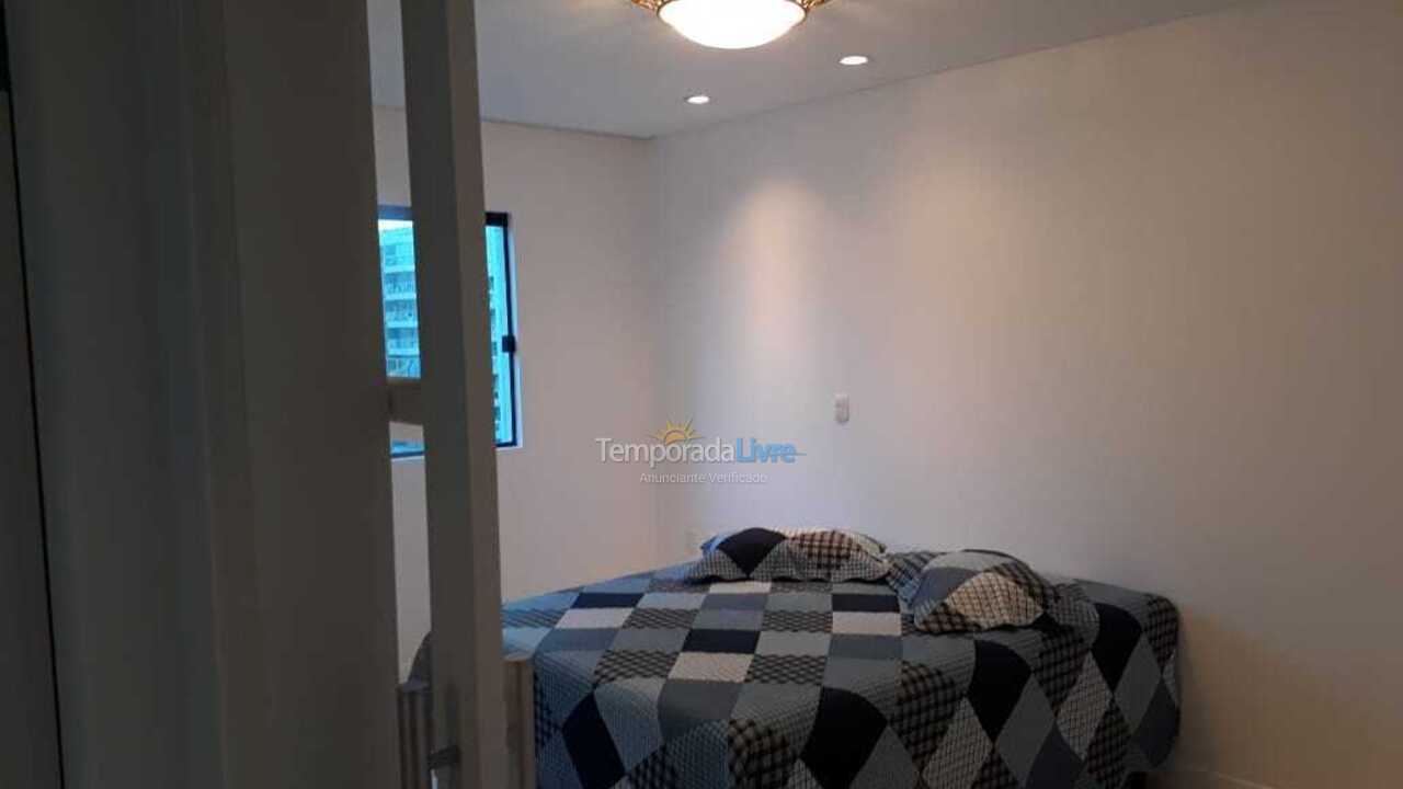 Apartamento para aluguel de temporada em Itapema (Meia Praia)