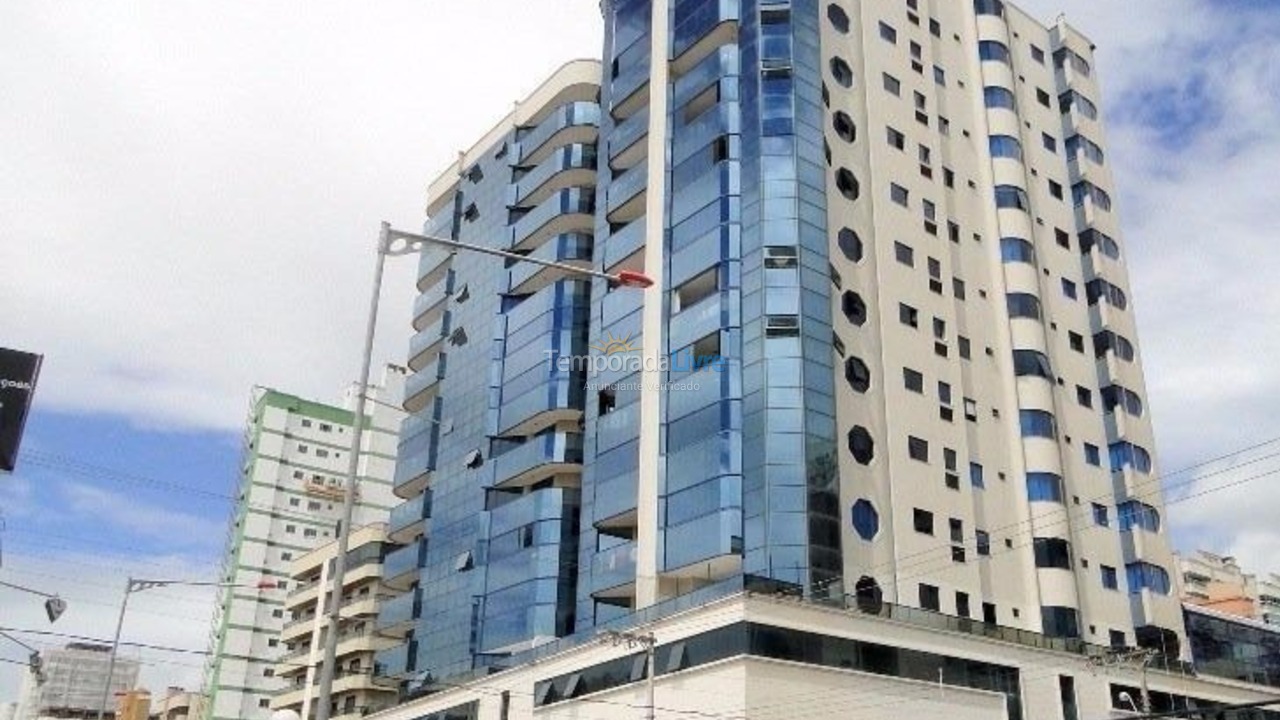 Apartamento para aluguel de temporada em Itapema (Meia Praia)