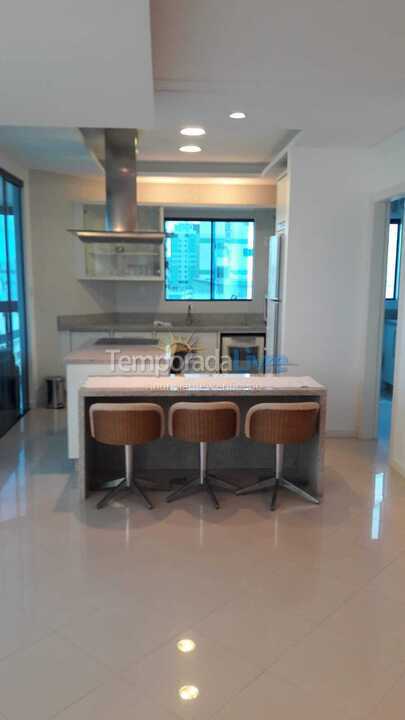 Apartamento para aluguel de temporada em Itapema (Meia Praia)