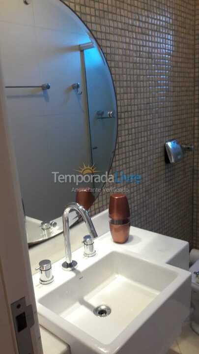 Apartamento para aluguel de temporada em Itapema (Meia Praia)