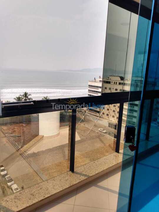 Apartamento para aluguel de temporada em Itapema (Meia Praia)