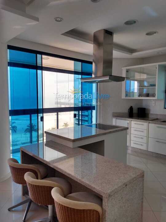 Apartamento para aluguel de temporada em Itapema (Meia Praia)