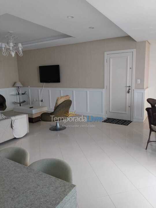 Apartamento para aluguel de temporada em Itapema (Meia Praia)