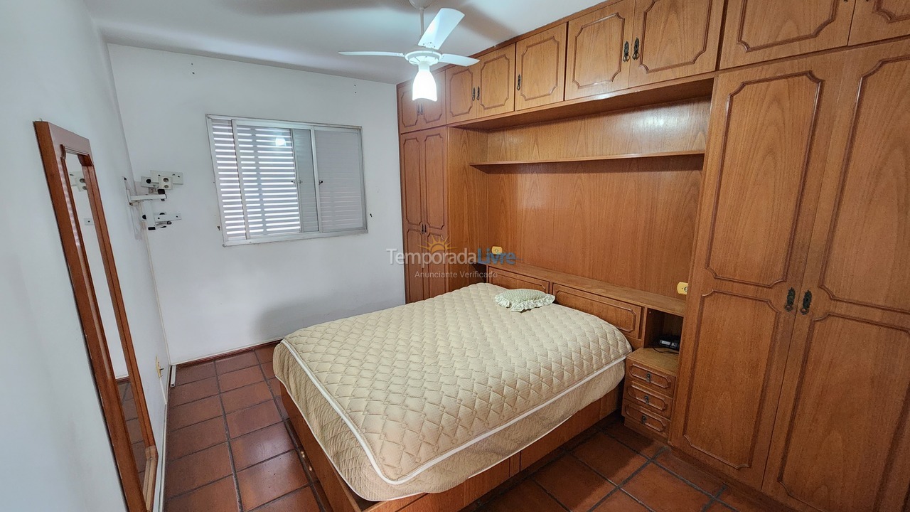 Apartamento para alquiler de vacaciones em Guarujá (Pitangueiras)