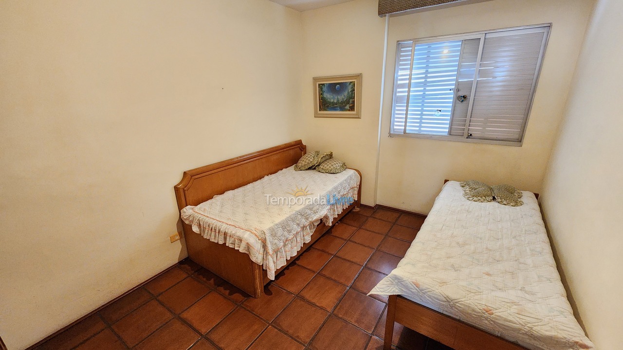 Apartamento para alquiler de vacaciones em Guarujá (Pitangueiras)
