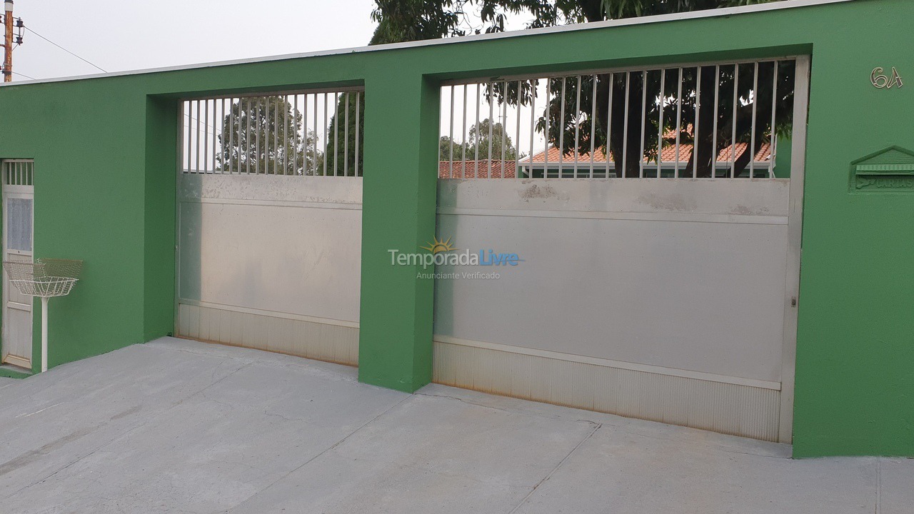 Casa para aluguel de temporada em Limeira (Jardim Celina)