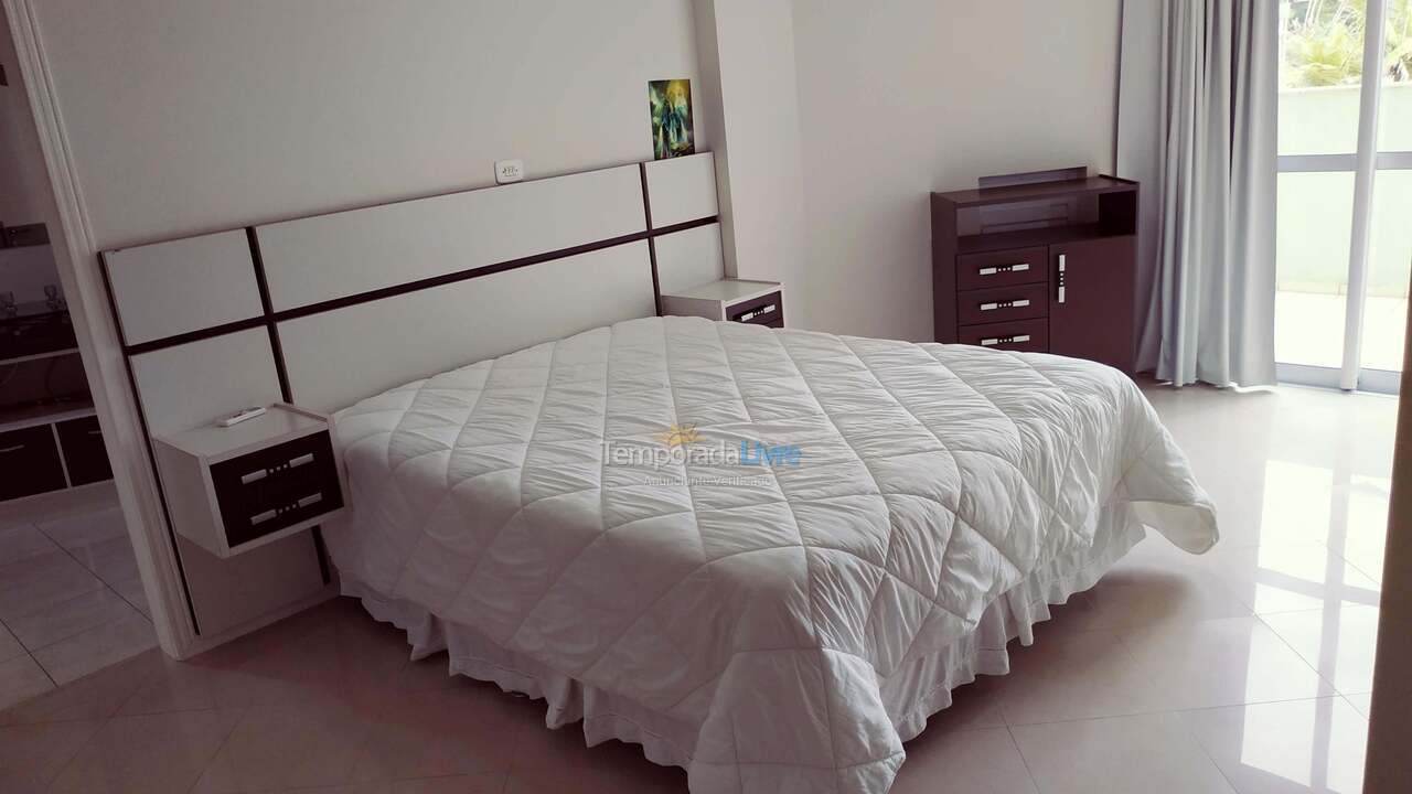 Apartamento para alquiler de vacaciones em Itapema (Meia Praia)