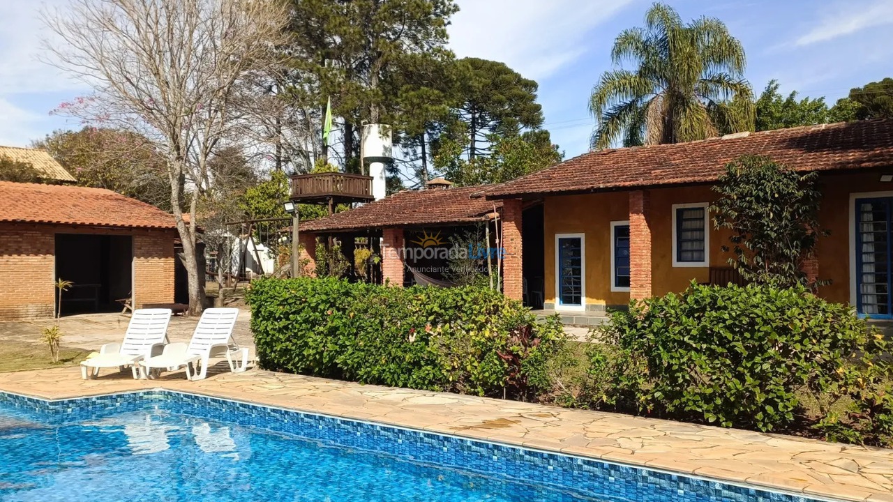 Casa para aluguel de temporada em Pinhalzinho (Pinhalzinho)