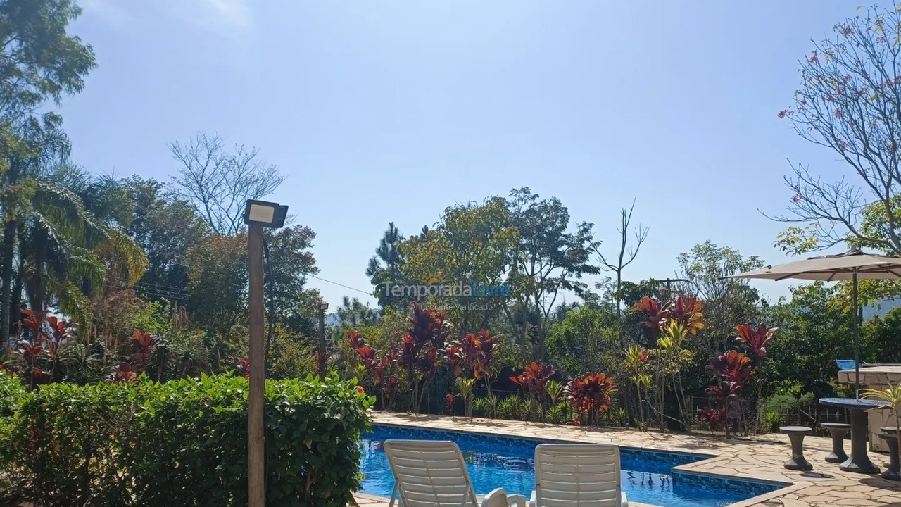 Casa para aluguel de temporada em Pinhalzinho (Pinhalzinho)