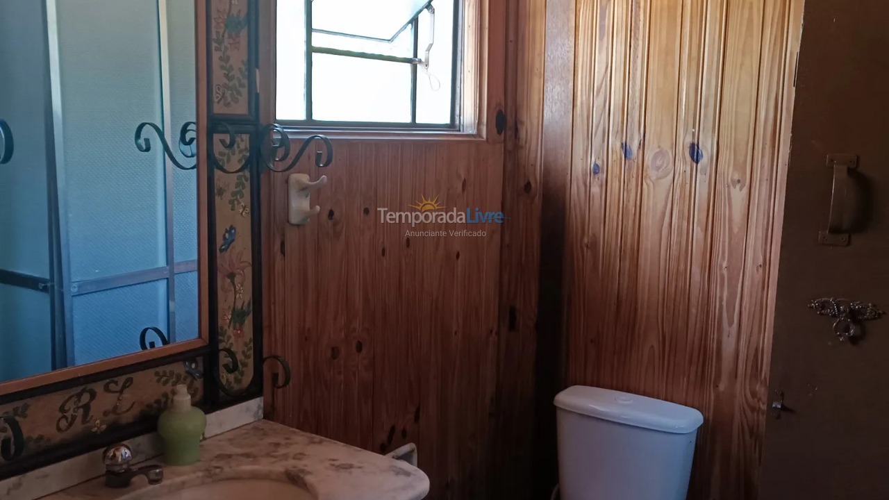 Casa para aluguel de temporada em Pinhalzinho (Pinhalzinho)