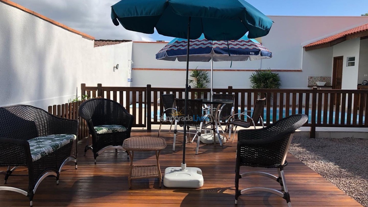 Casa para aluguel de temporada em Guaratuba (Coroados)