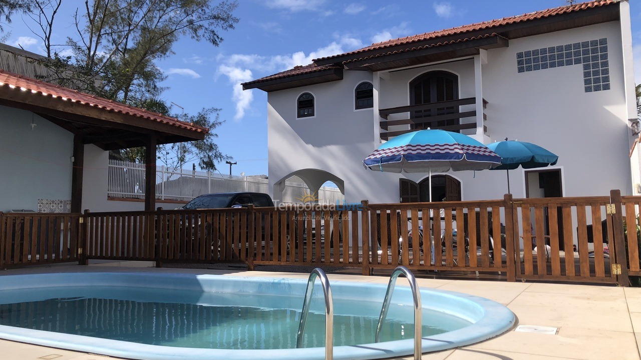 Casa para aluguel de temporada em Guaratuba (Coroados)