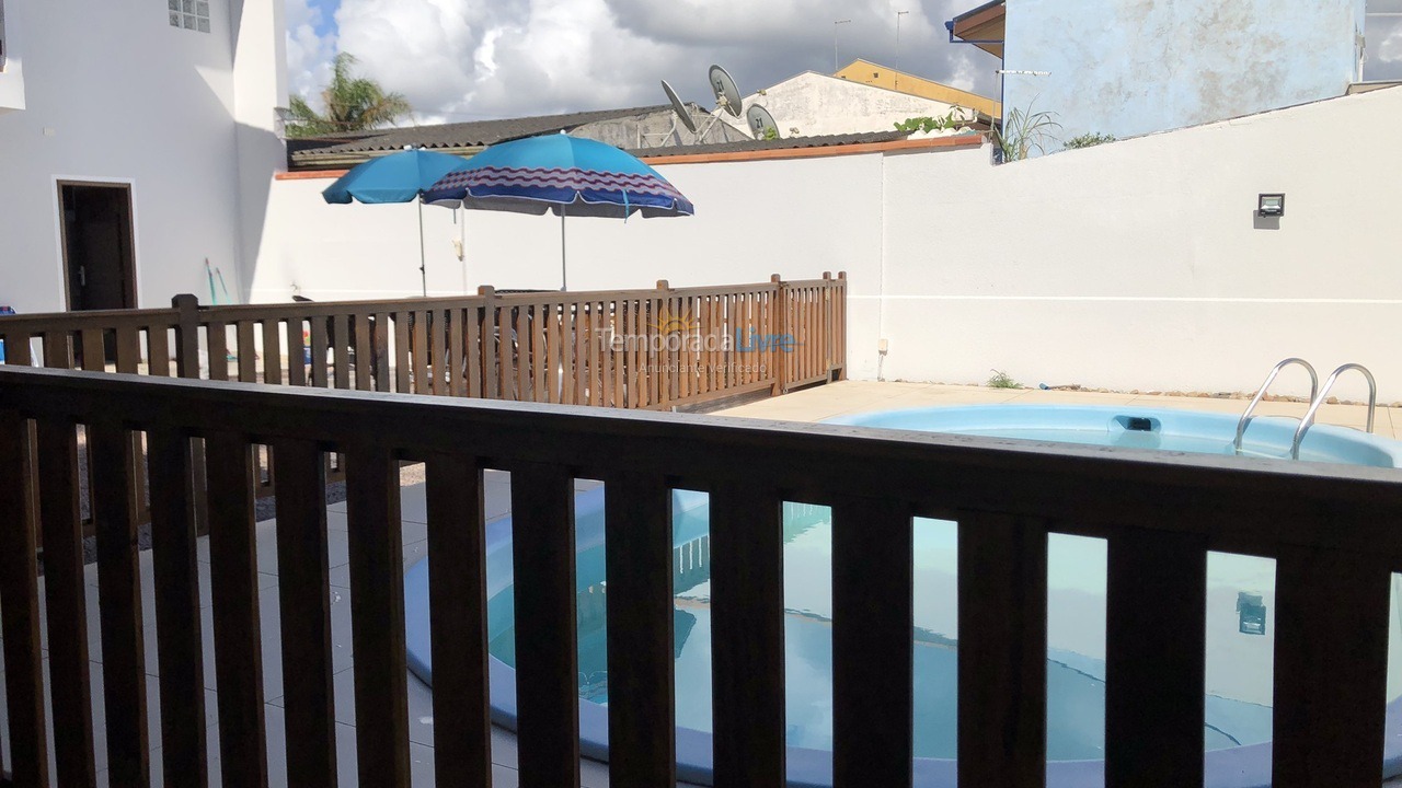 Casa para aluguel de temporada em Guaratuba (Coroados)