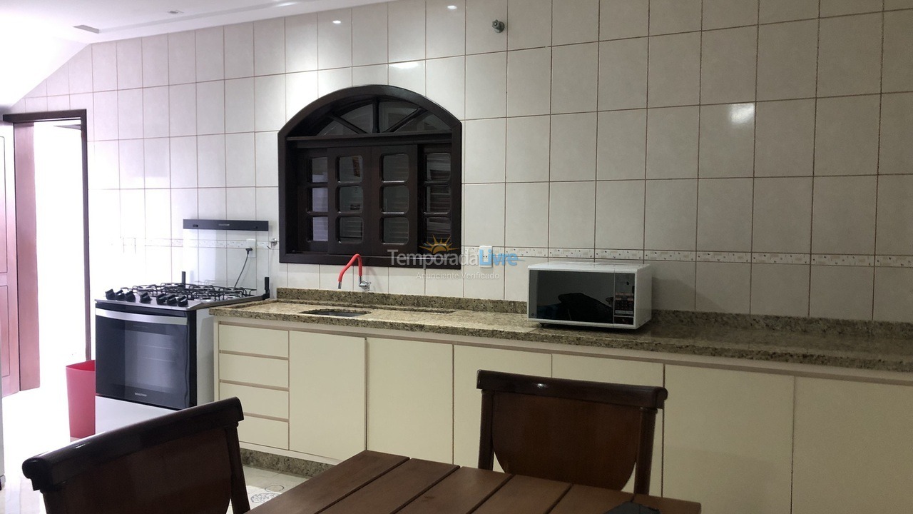 Casa para aluguel de temporada em Guaratuba (Coroados)