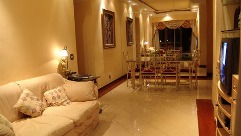 2 quartos quadra praia Copacabana. Diária, mensal