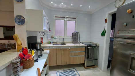 Apartamento de alto estándar frente al mar...