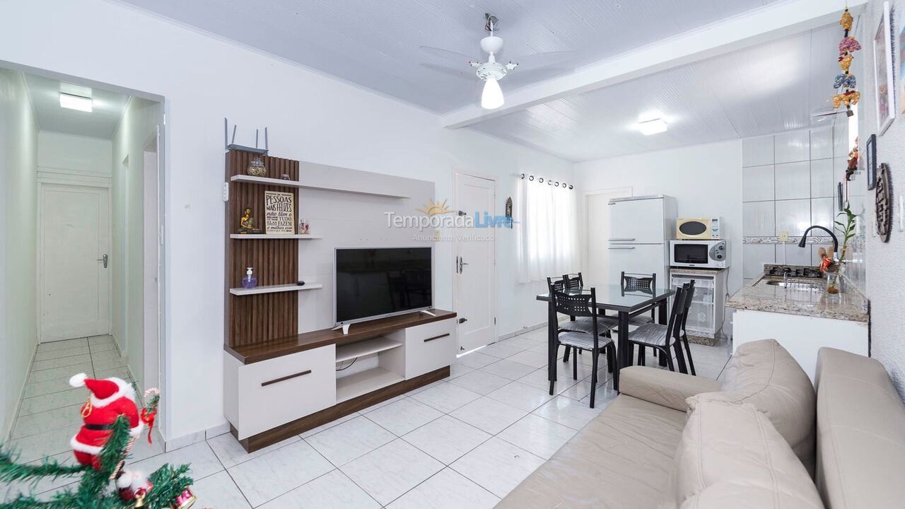 Casa para aluguel de temporada em Bombinhas (Canto Grande)