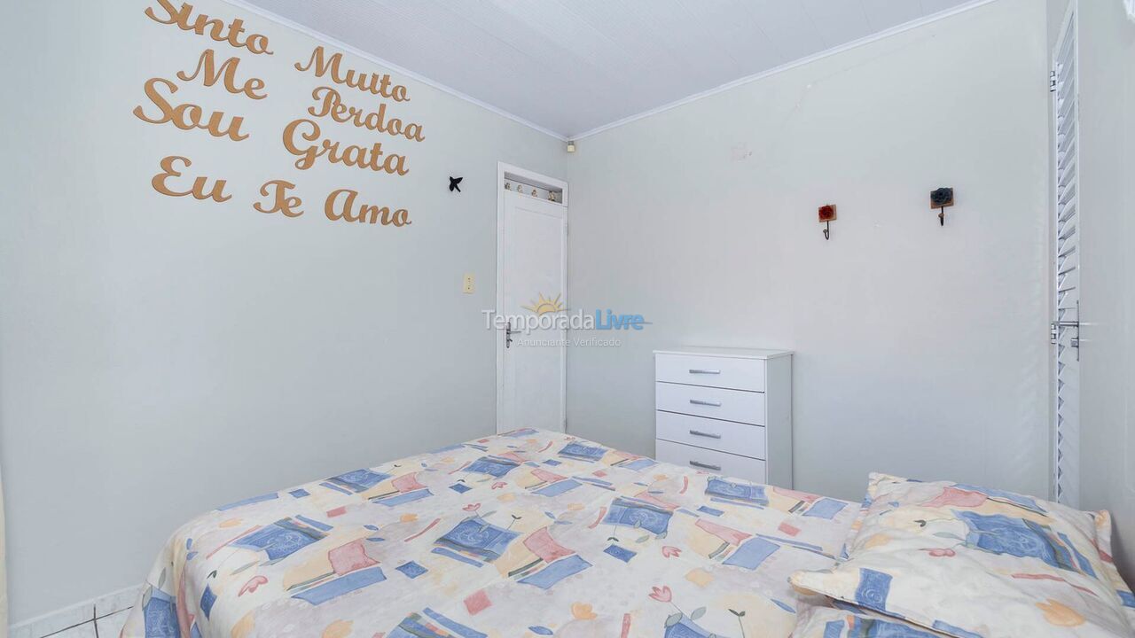 Casa para aluguel de temporada em Bombinhas (Canto Grande)