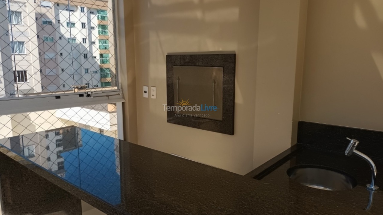 Apartment for vacation rental in Itapema (Meia Praia)