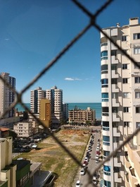 4 bedrooms, 2 suites overlooking the sea